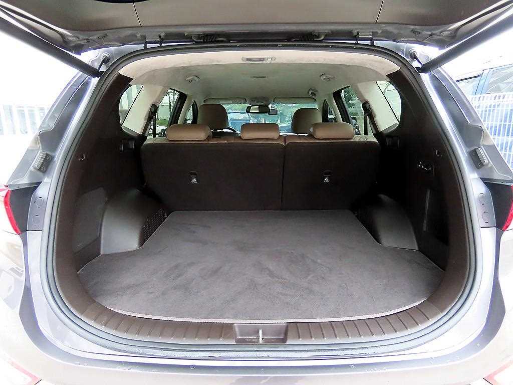 HYUNDAI Santa Fe 2019 Gris - Importación desde Corea - HF Imports Iquique - Foto 17