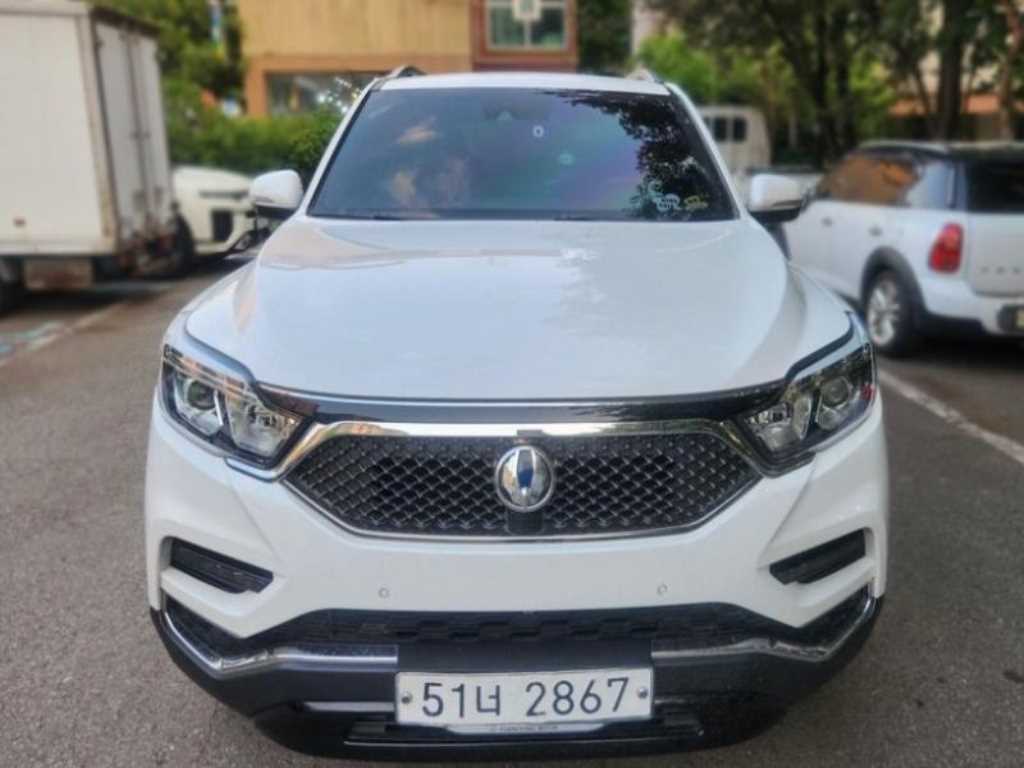 Ssangyong Rexton 2019 Blanco - Importación desde Corea - HF Imports Iquique - Foto 1