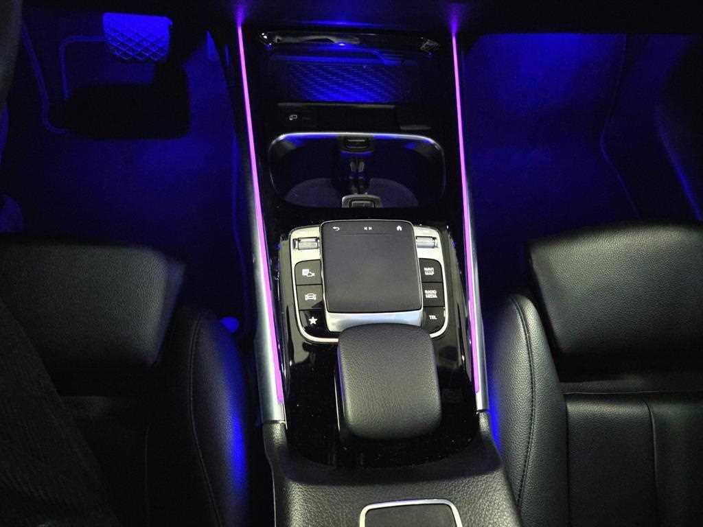 Mercedes Benz GLB Class - Vista 10