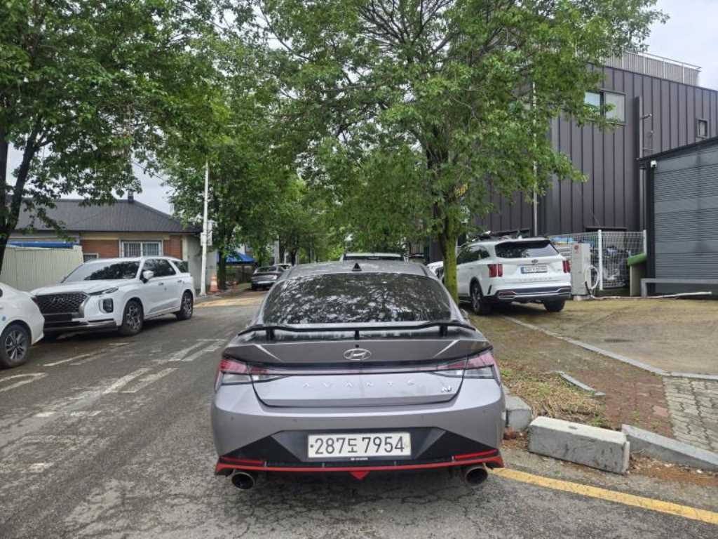 HYUNDAI Avante - Vista 4