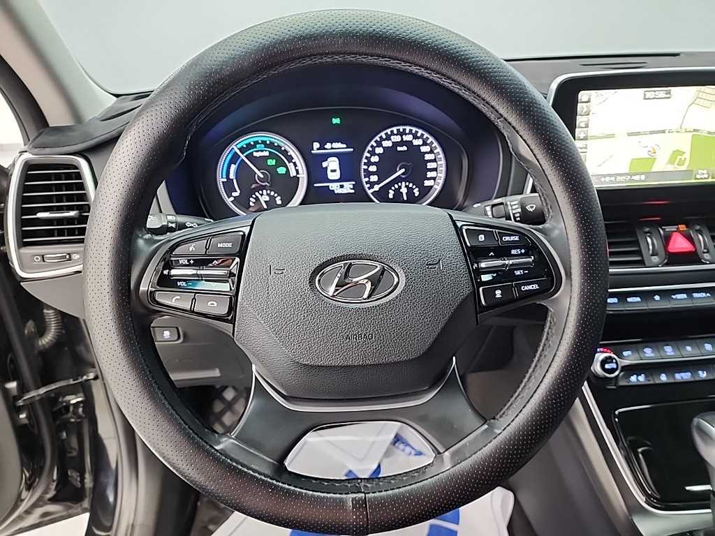 HYUNDAI Grandeur - Vista 9