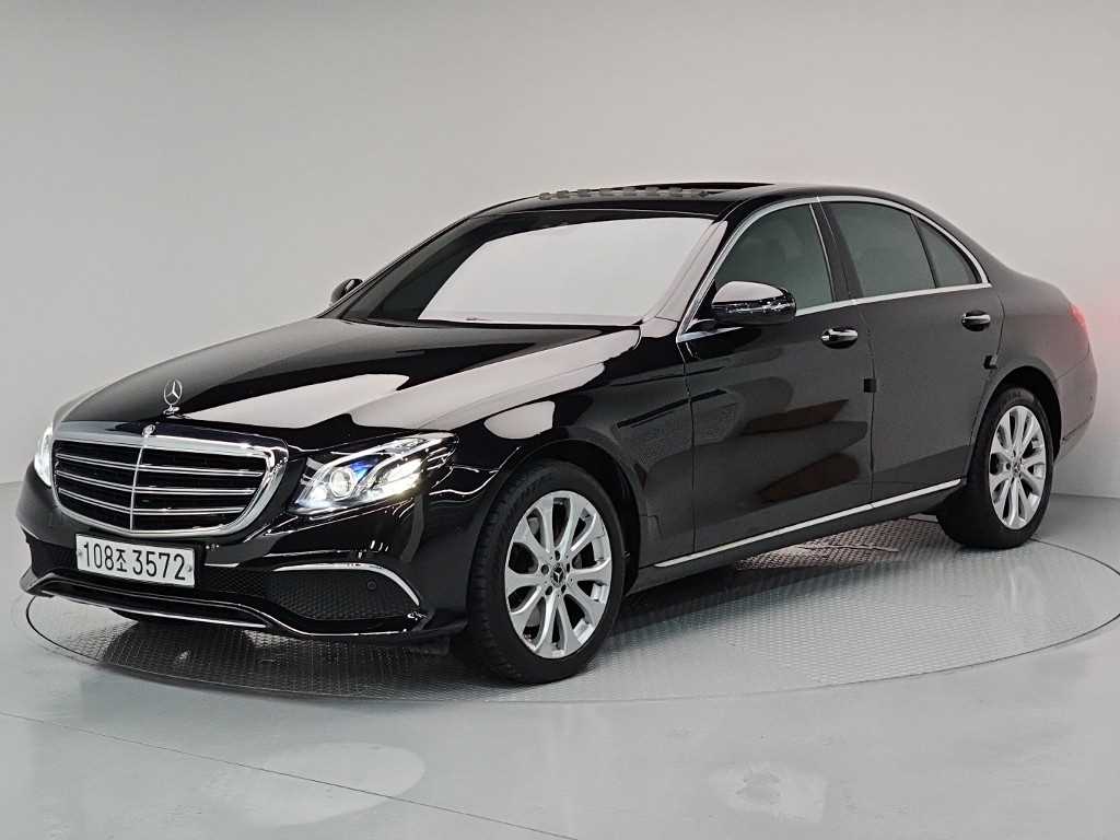 Mercedes Benz E class 2020 Negro - Importación desde Corea - HF Imports Iquique - Foto 1