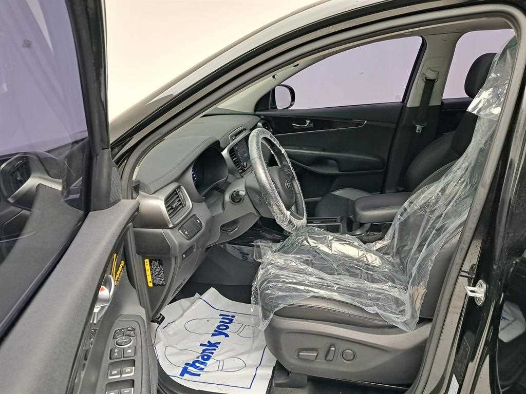 KIA Sorento - Vista 11