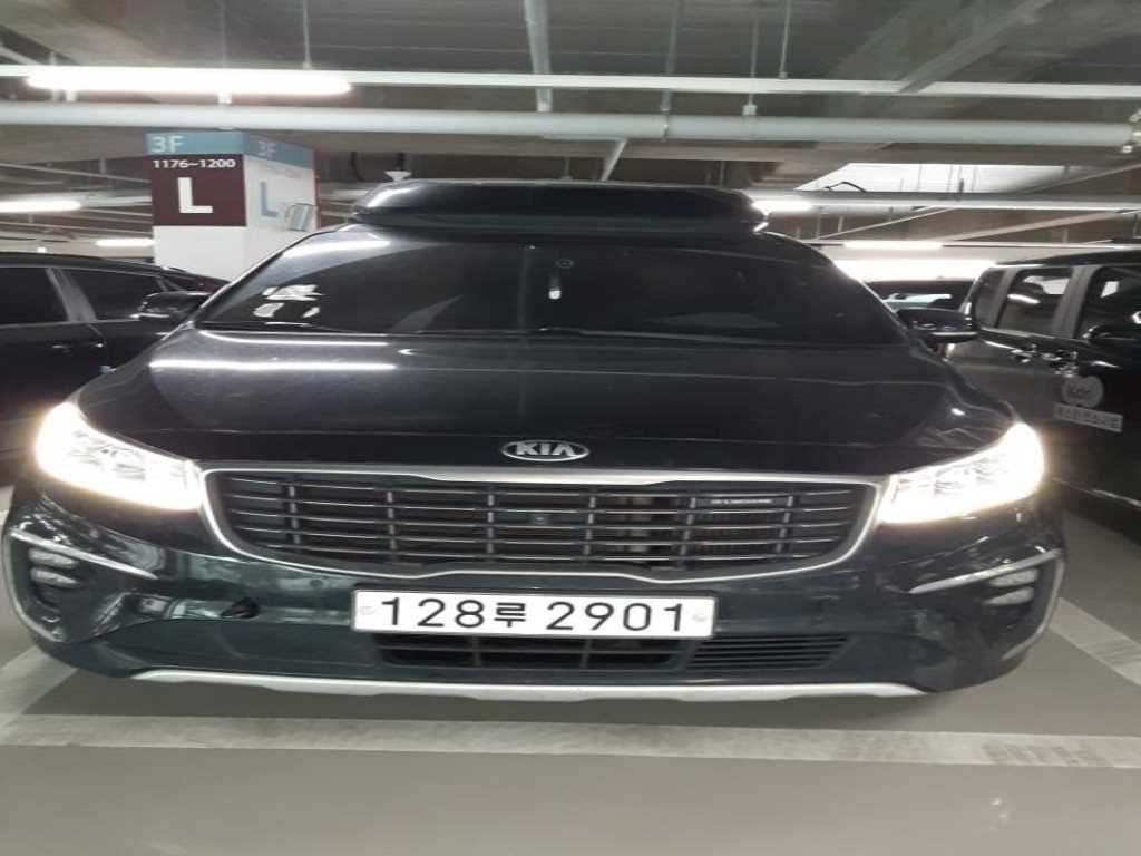 KIA Carnival 2019 Negro - Importación desde Corea - HF Imports Iquique - Foto 1