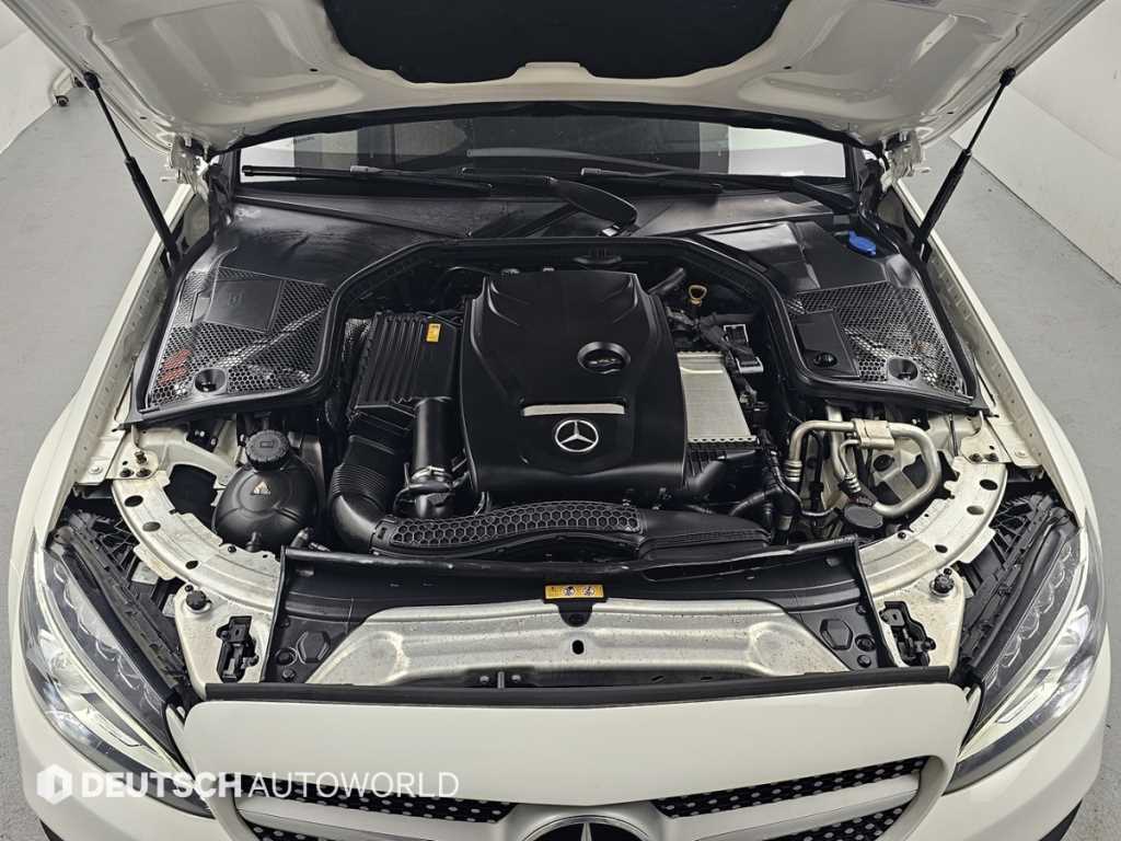 Mercedes Benz C Class - Vista 6