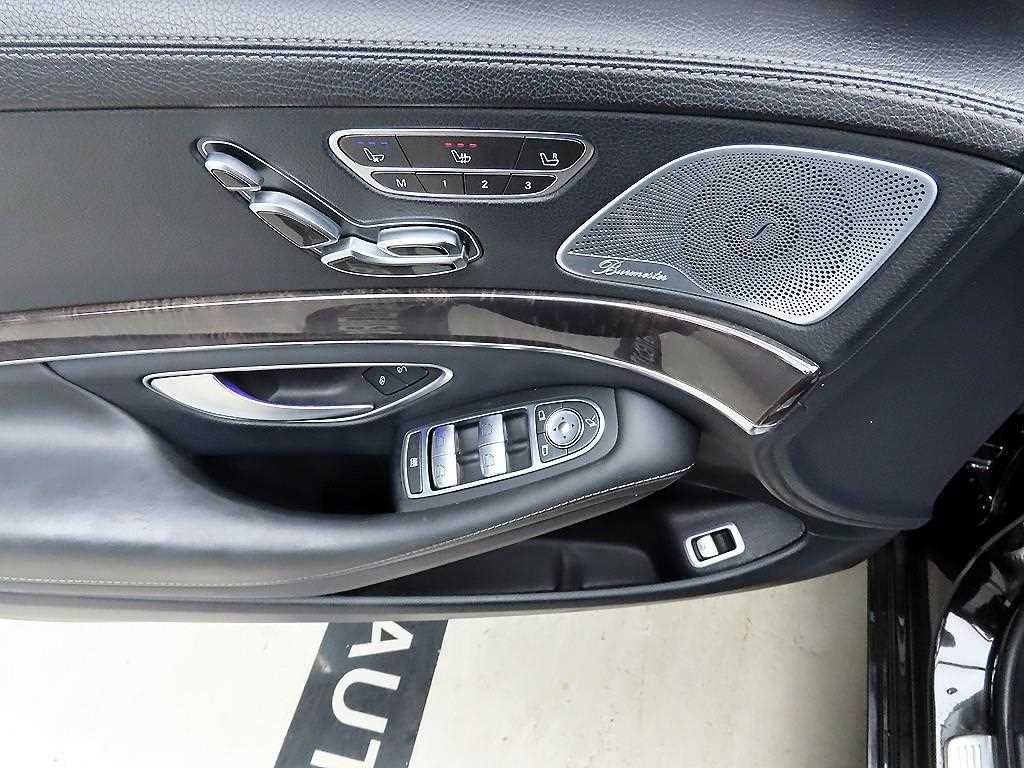 Mercedes Benz S Class - Vista 11