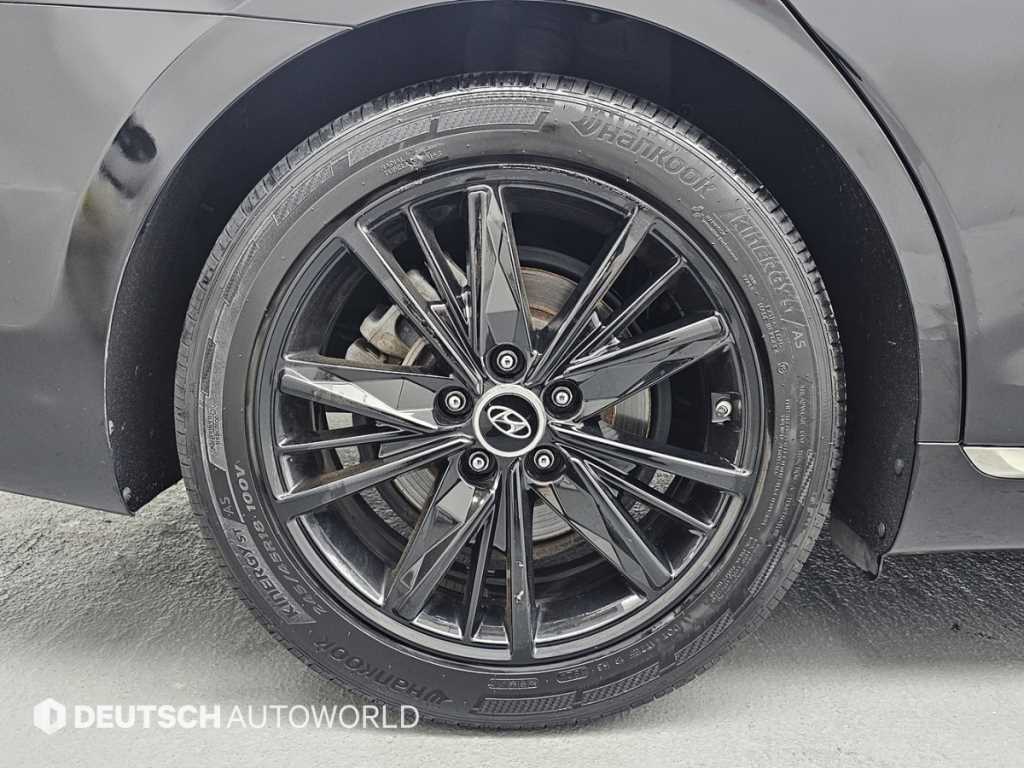 HYUNDAI Grandeur - Vista 5