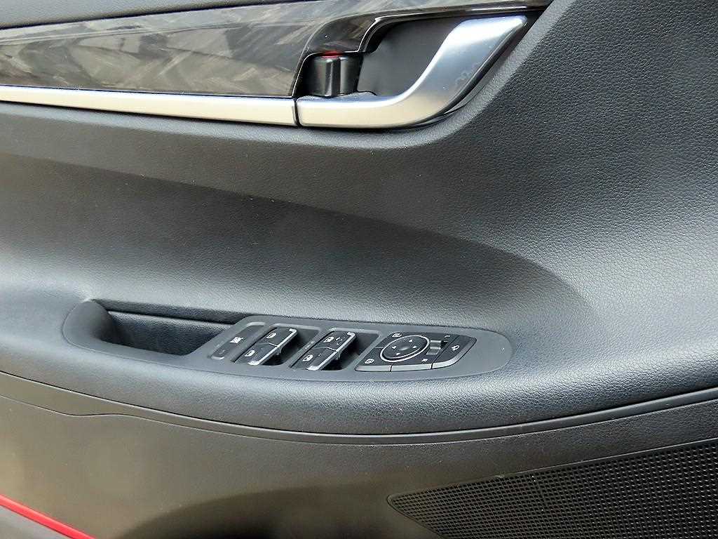 HYUNDAI Grandeur - Vista 11