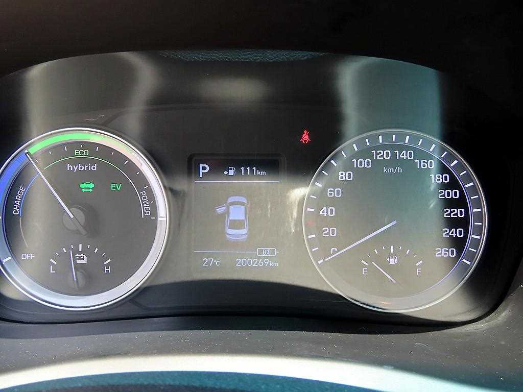 HYUNDAI Sonata - Vista 9