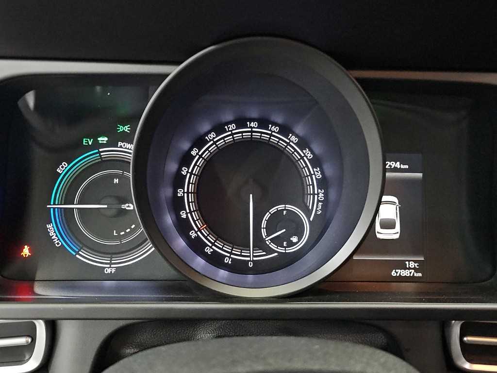 HYUNDAI Avante - Vista 6