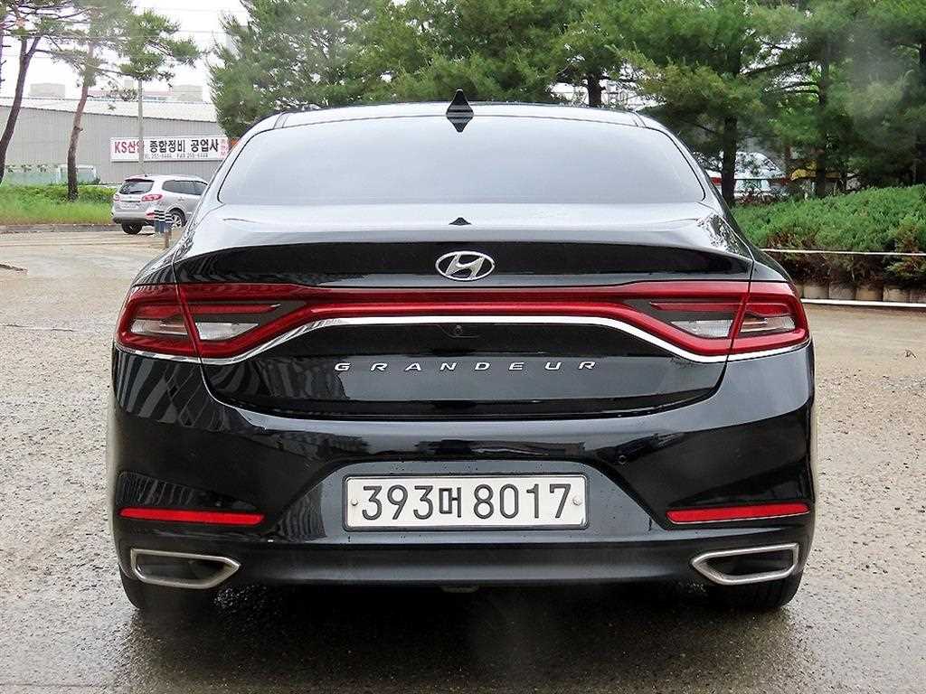 HYUNDAI Grandeur - Vista 4