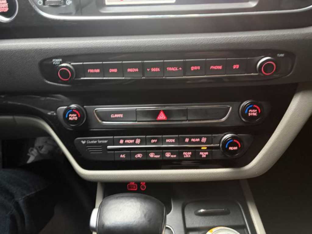 KIA Carnival 2017 - Importación desde Corea - HF Imports Iquique - Foto 13