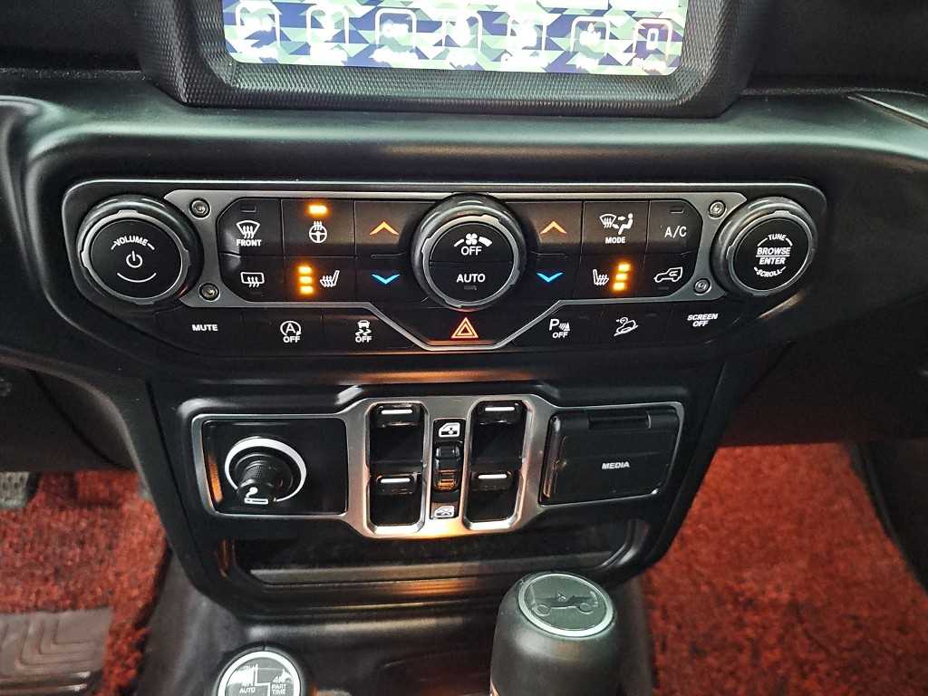 Jeep Wrangler - Vista 10