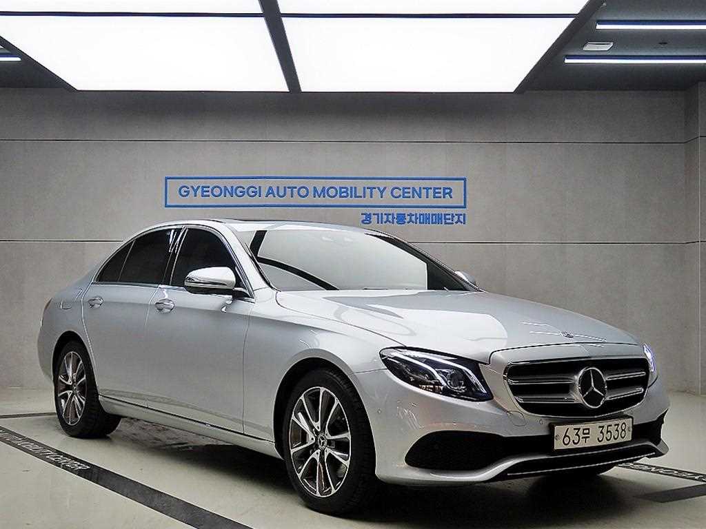 Mercedes Benz E class 2019 - Importación desde Corea - HF Imports Iquique - Foto 1
