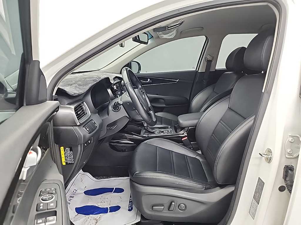 KIA Sorento - Vista 11