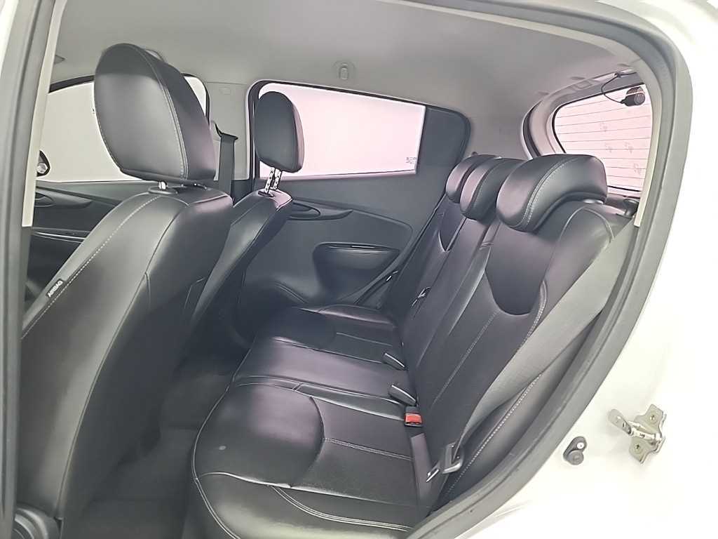 Chevrolet Spark - Vista 12