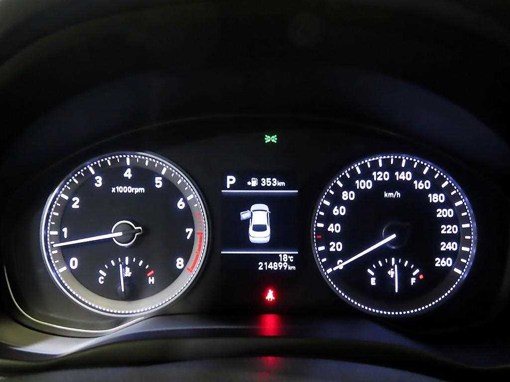 HYUNDAI Grandeur - Vista 9
