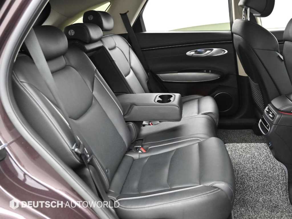 Genesis GV70 - Vista 12