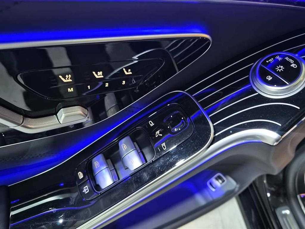 Mercedes Benz S Class - Vista 12