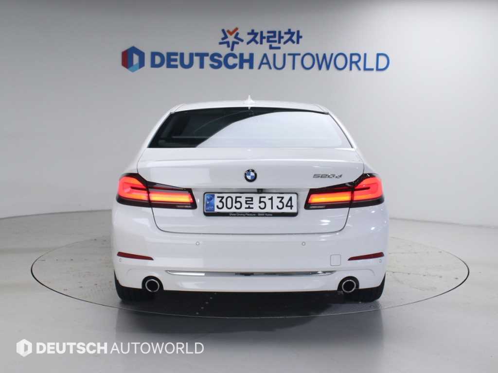 BMW 5 Series - Vista 4