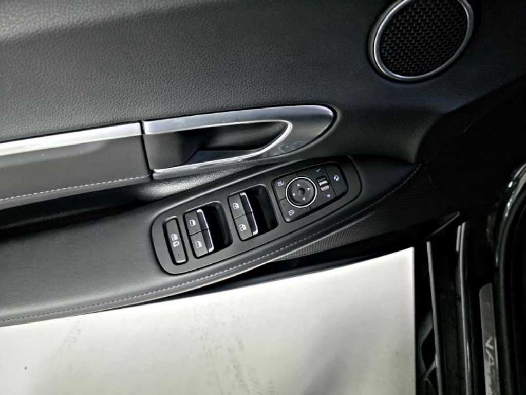 HYUNDAI Sonata - Vista 10