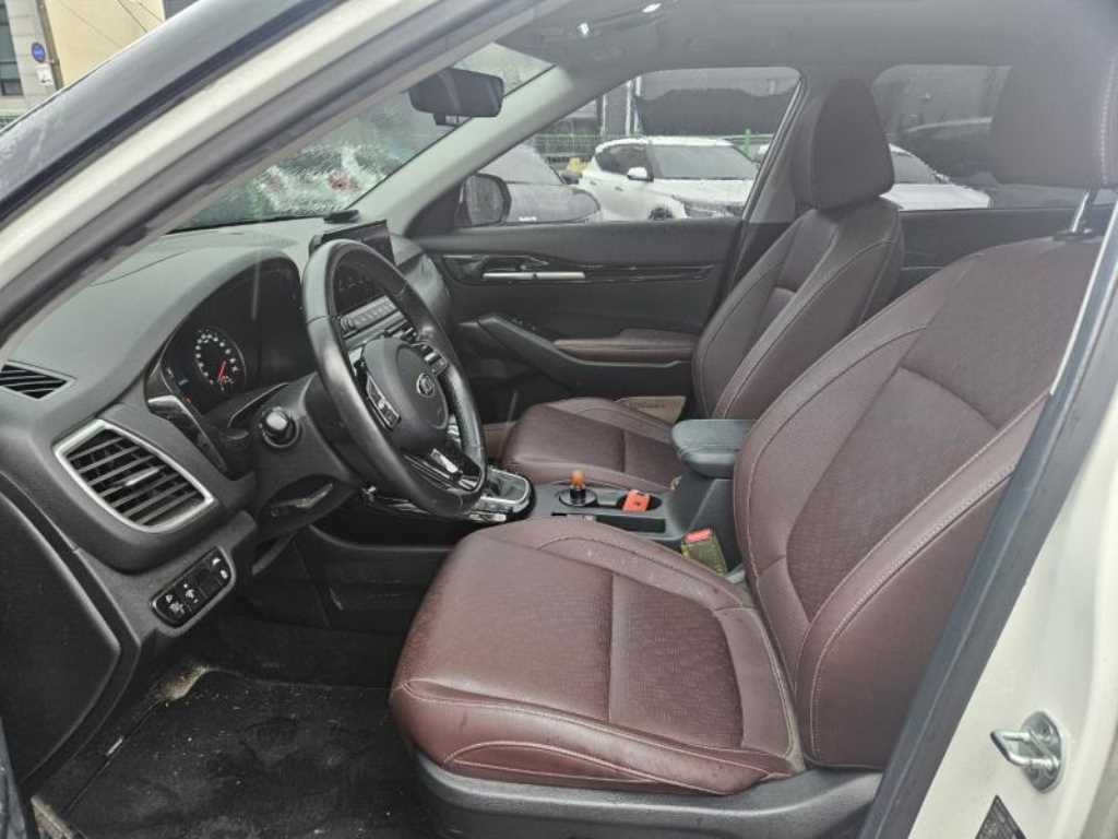 KIA Seltos - Vista 7