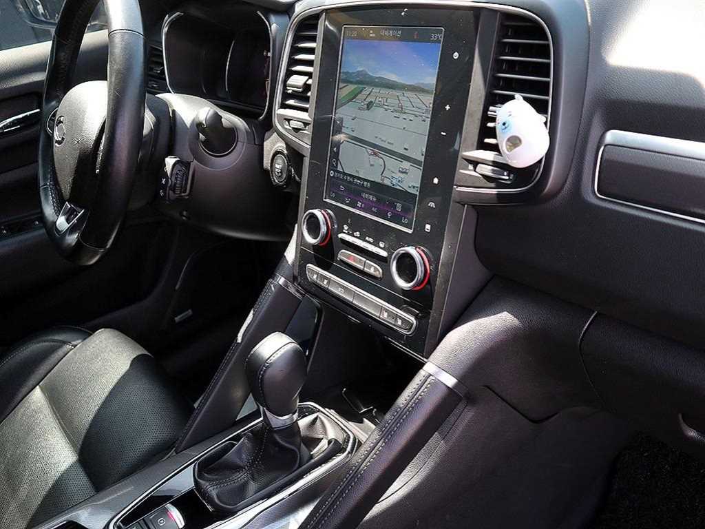 SAMSUNG QM6 - Vista 11