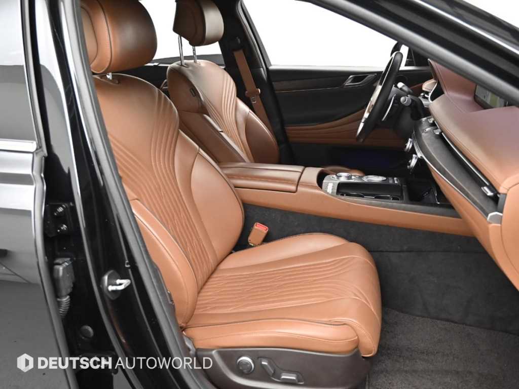 Genesis G80 - Vista 10