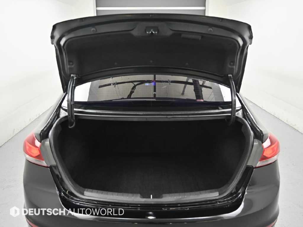 HYUNDAI Avante 2016 Negro - Importación desde Corea - HF Imports Iquique - Foto 19