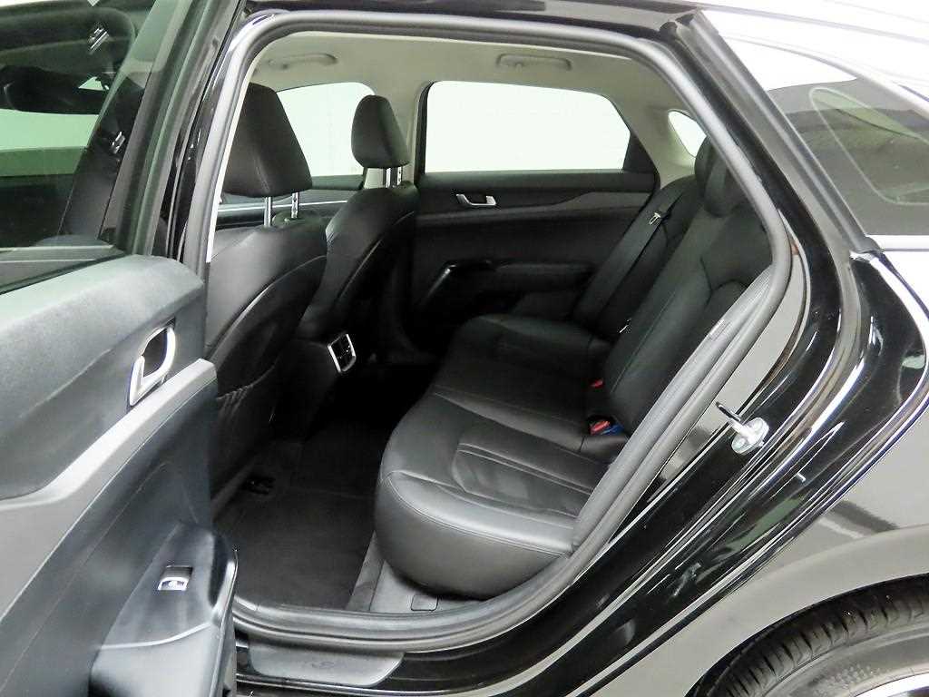 KIA K5 2023 Negro - Importación desde Corea - HF Imports Iquique - Foto 14