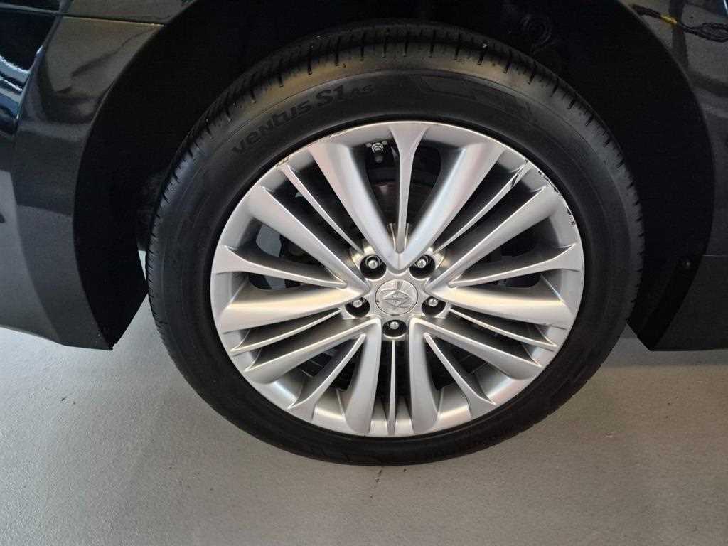 HYUNDAI Aslan - Vista 5