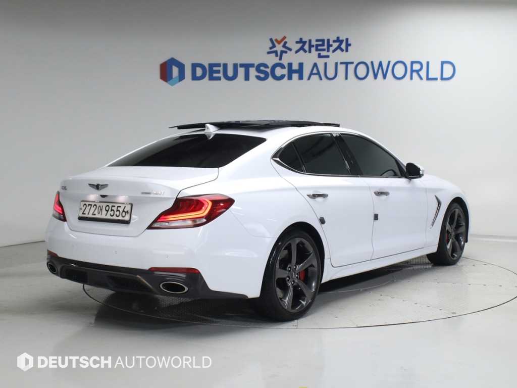 Genesis G70 - Vista 2