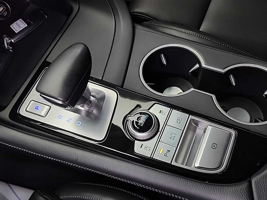 Genesis G70 - Vista 8