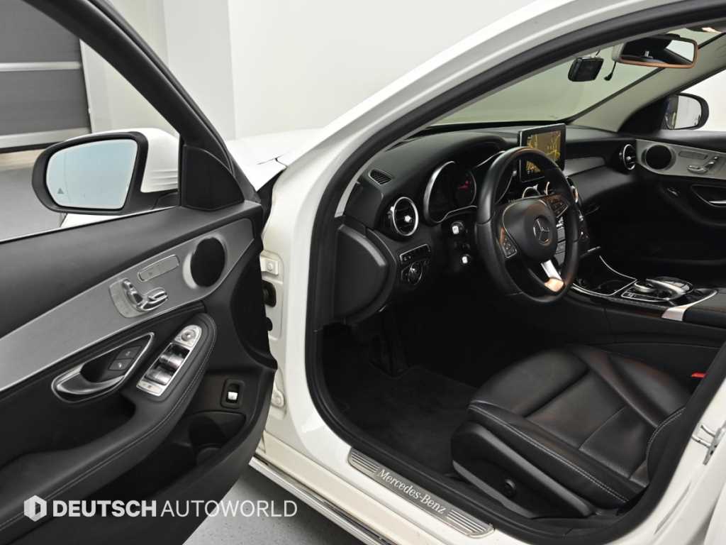 Mercedes Benz C Class - Vista 11