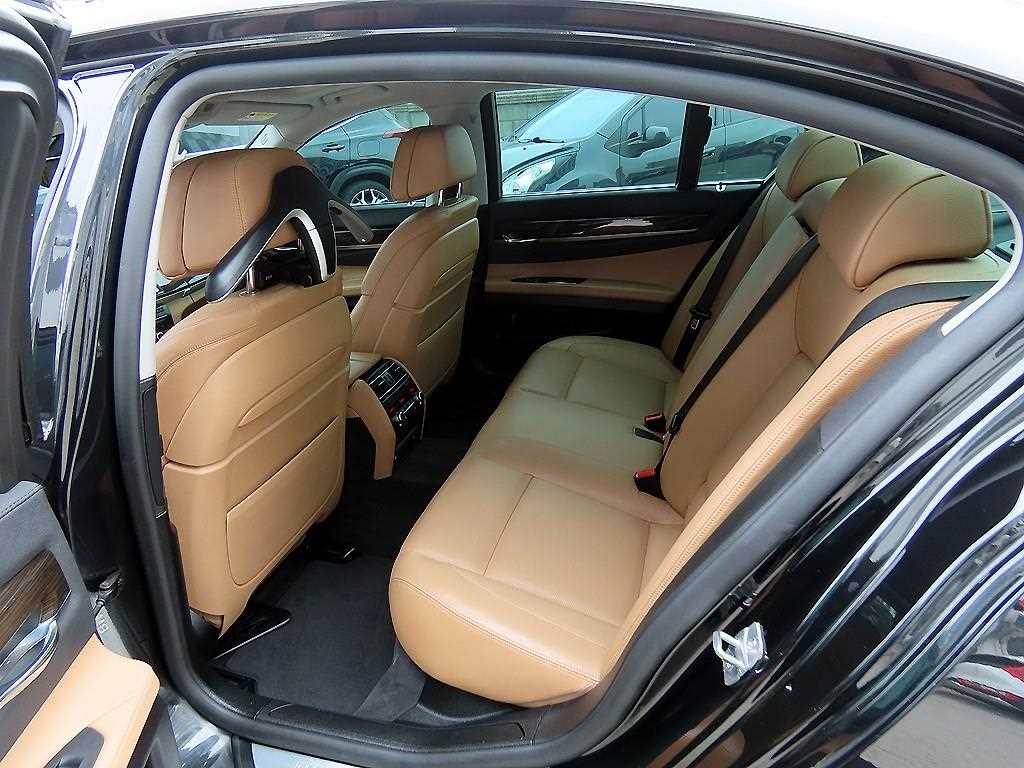 BMW 7 Series - Vista 6