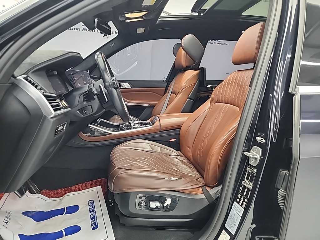 BMW X7 - Vista 11