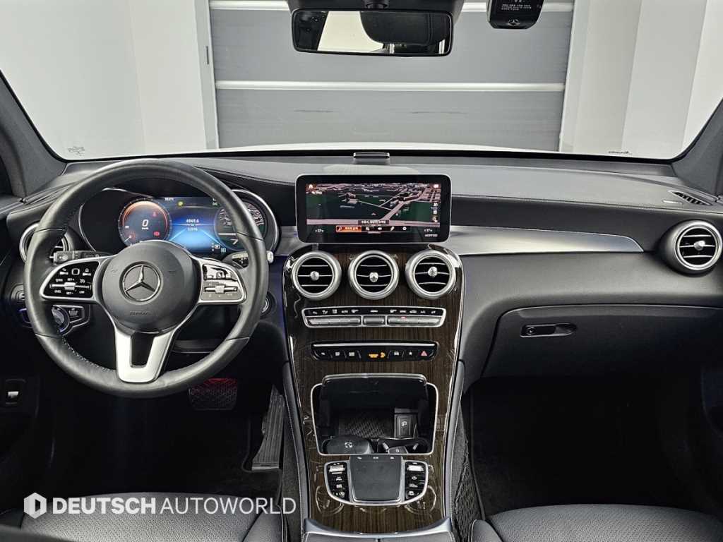 Mercedes Benz GLC Class - Vista 7