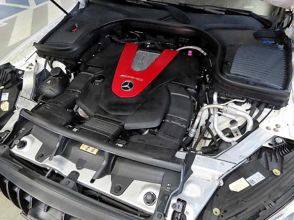 Mercedes Benz GLC Class 2022 Blanco - Importación desde Corea - HF Imports Iquique - Foto 19