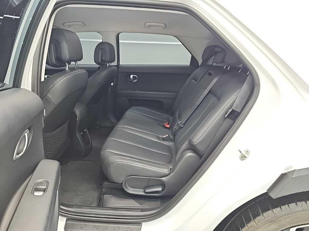 HYUNDAI Ioniq 5 - Vista 12
