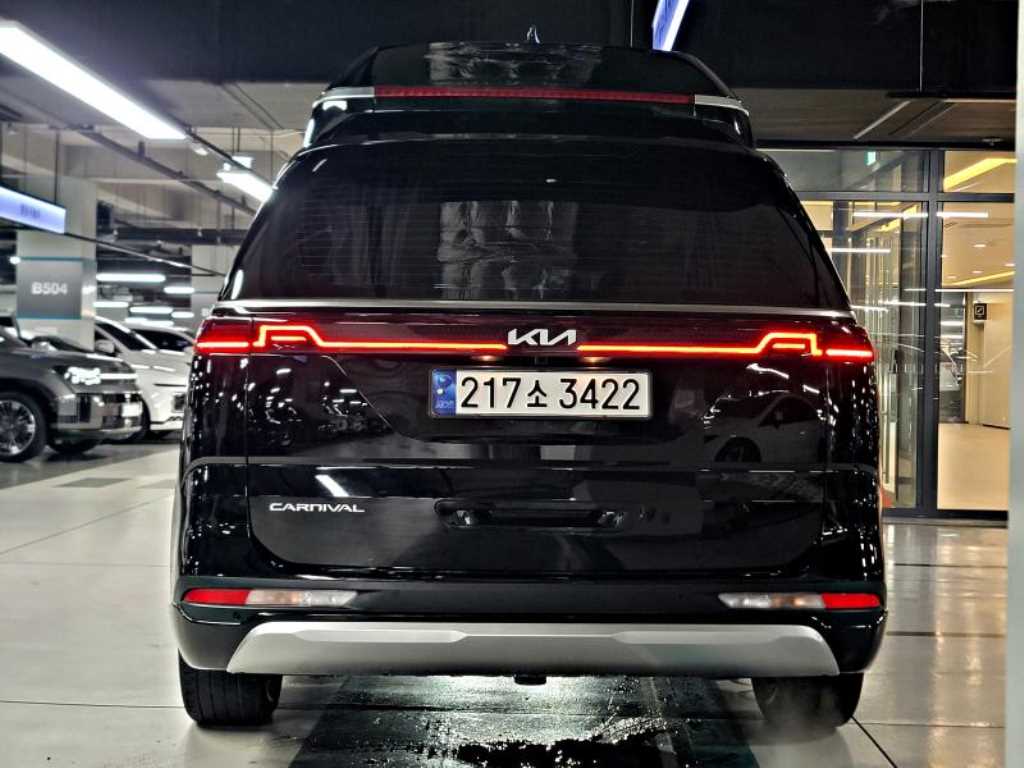 KIA Carnival - Vista 4