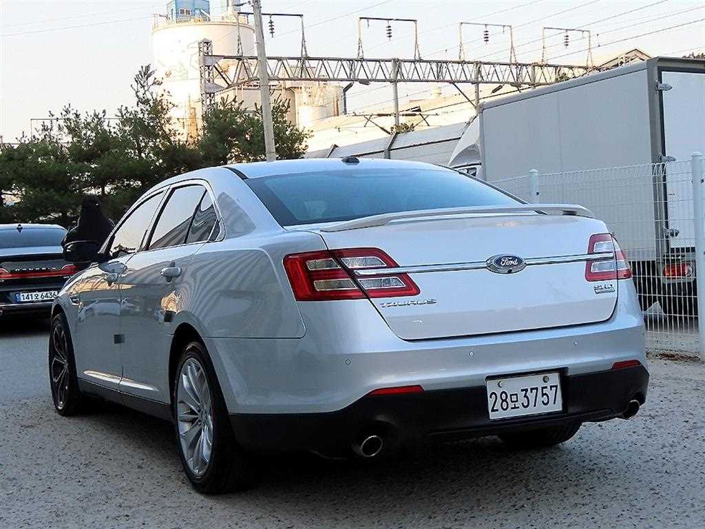 Ford Torus - Vista 3