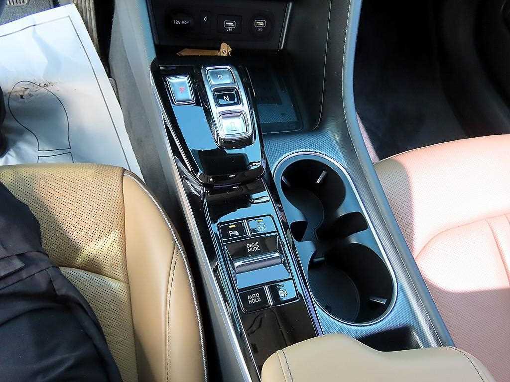 HYUNDAI Sonata - Vista 11