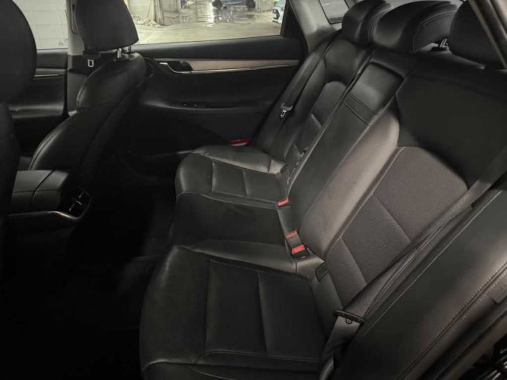 HYUNDAI Grandeur - Vista 7