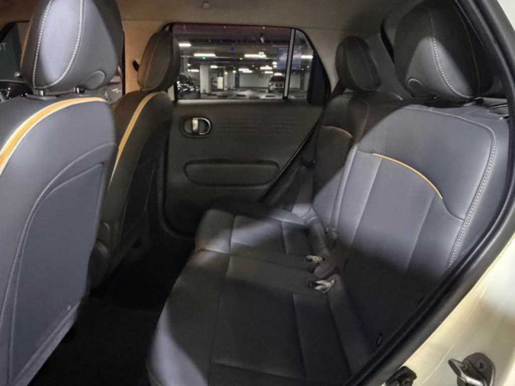 HYUNDAI Casper - Vista 8