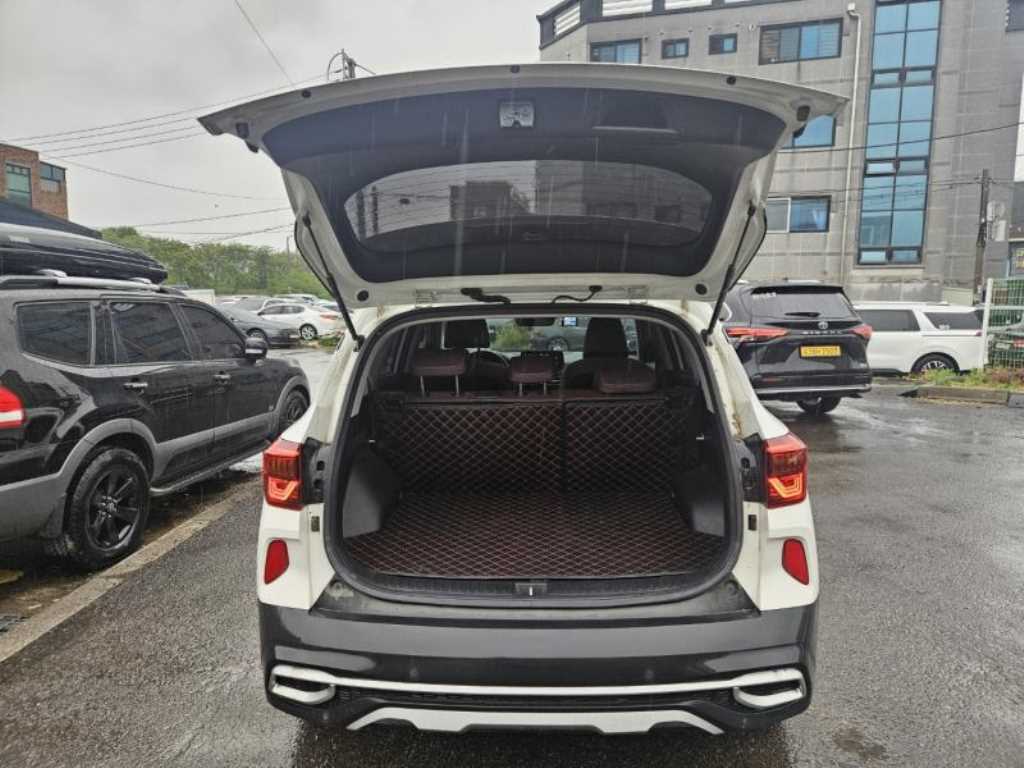 KIA Seltos - Vista 5