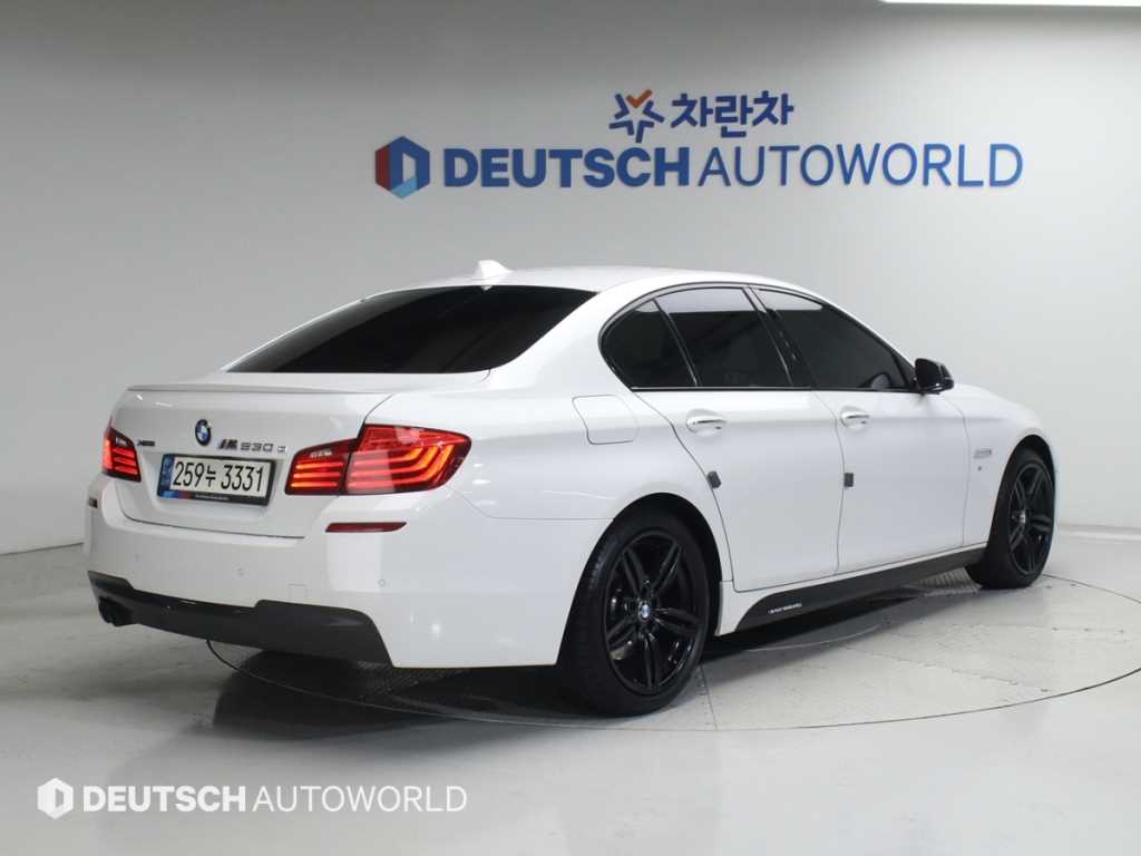 BMW 5 Series - Vista 4