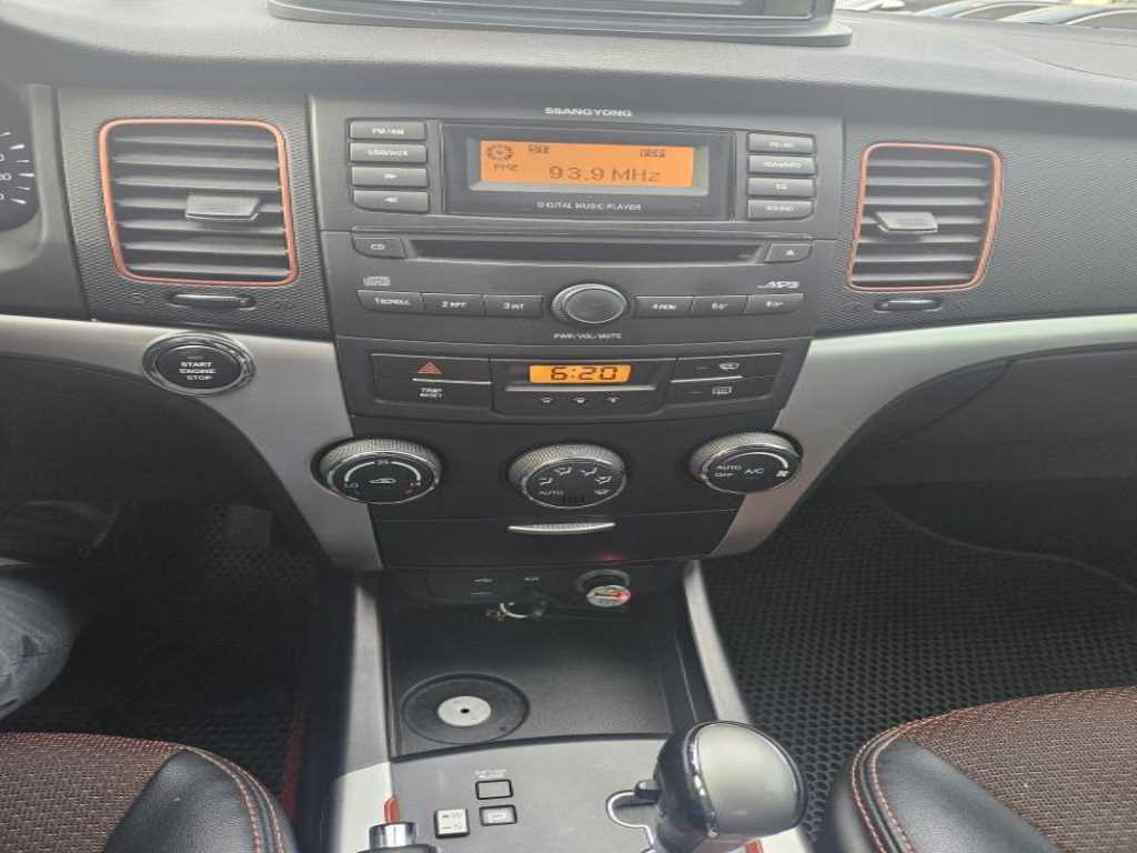 Ssangyong Korando - Vista 10