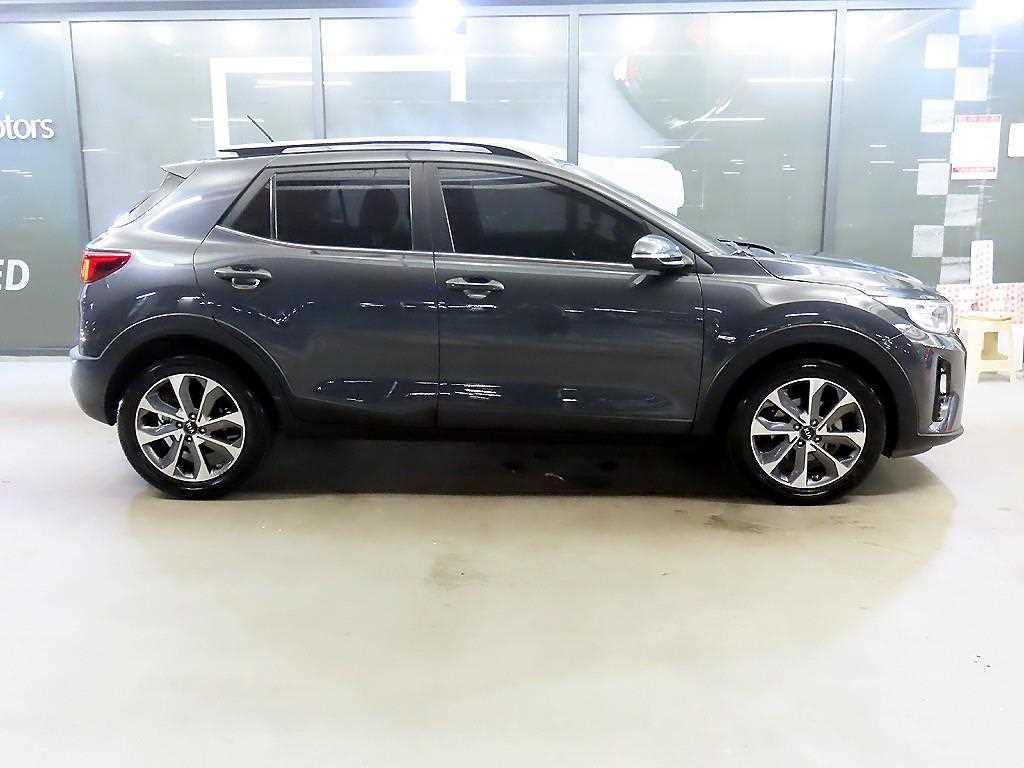 KIA Stonic - Vista 3