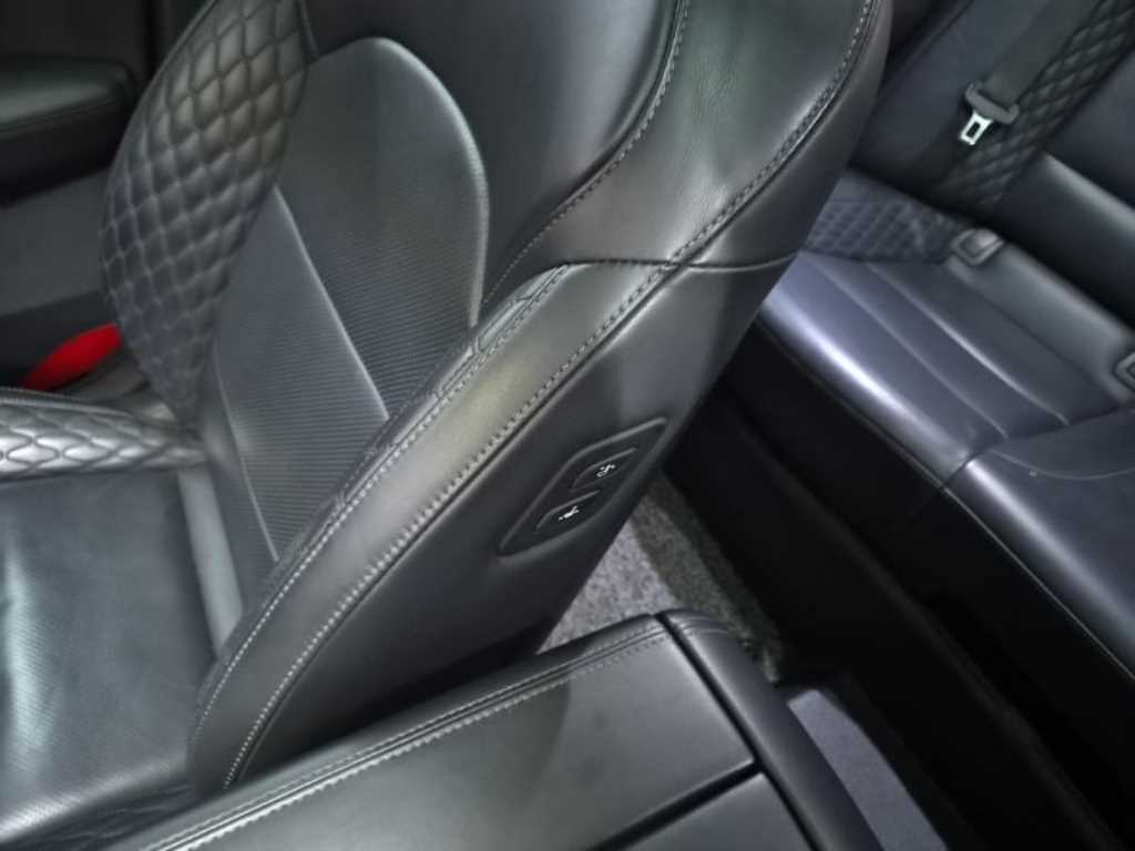 KIA K7 - Vista 10