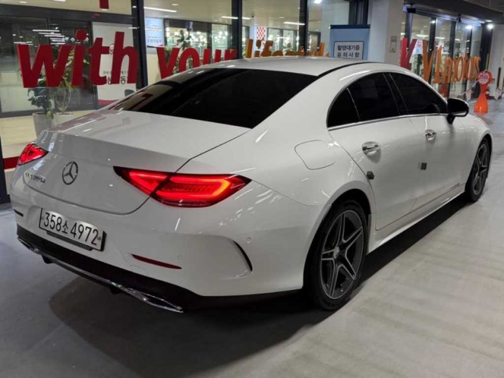 Mercedes Benz CLS Class - Vista 4